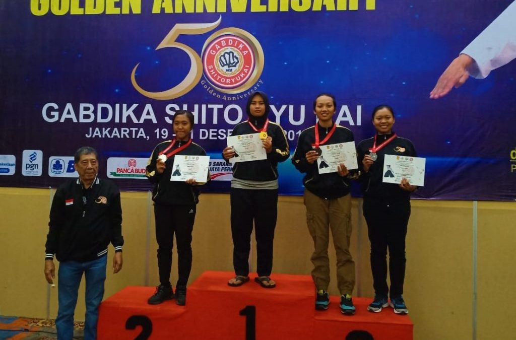 Mahasiswi FEBI Menangi Kejuaraan Karate Tingkat Internasional